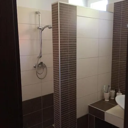 Mellet Levo, Csendes, Kenyelmes Haz Σπίτι διακοπών Szigliget