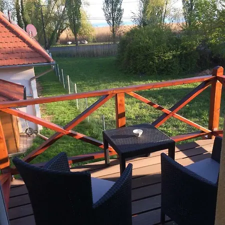 Mellet Levo, Csendes, Kenyelmes Haz Σπίτι διακοπών Szigliget