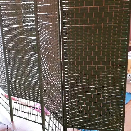 Mellet Levo, Csendes, Kenyelmes Haz