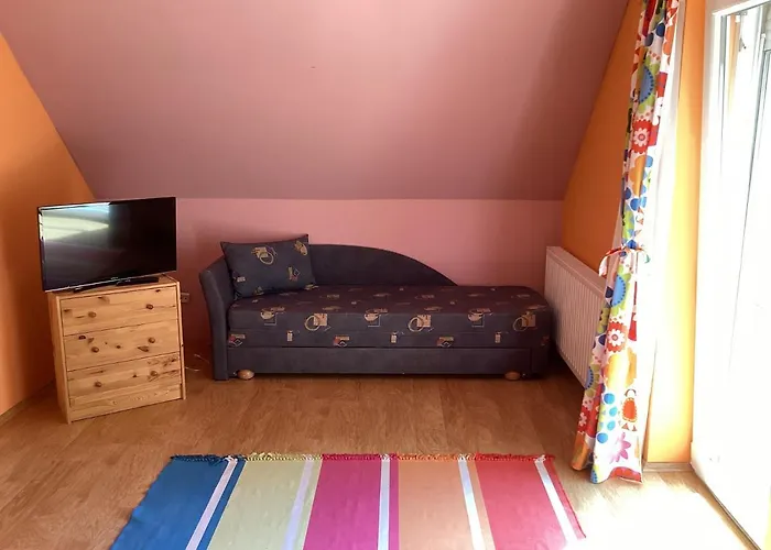 Mellet Levo, Csendes, Kenyelmes Haz * 시글리게트