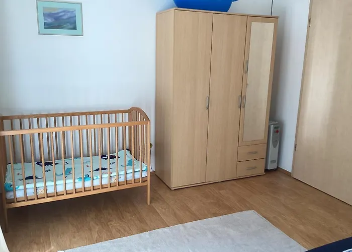 Mellet Levo, Csendes, Kenyelmes Haz