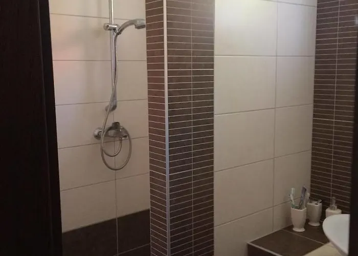 Mellet Levo, Csendes, Kenyelmes Haz 펜션 시글리게트