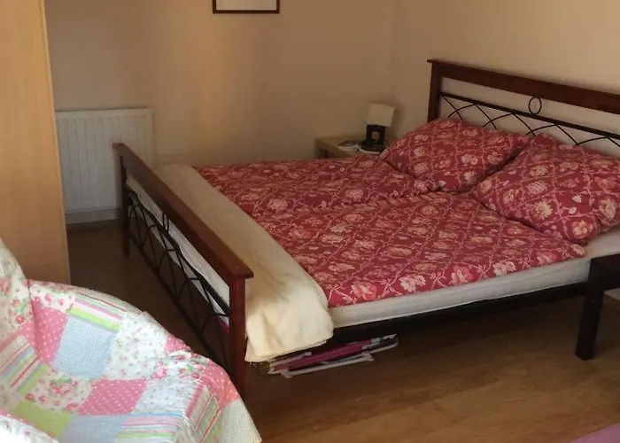 Mellet Levo, Csendes, Kenyelmes Haz 펜션 *