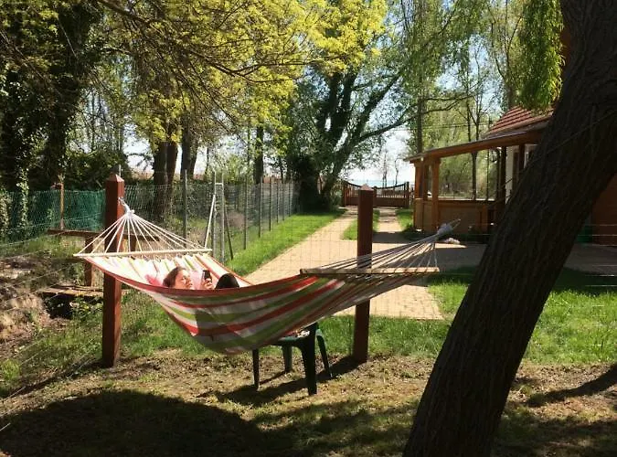 Mellet Levo, Csendes, Kenyelmes Haz 펜션 시글리게트