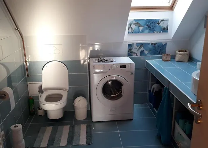 Mellet Levo, Csendes, Kenyelmes Haz *